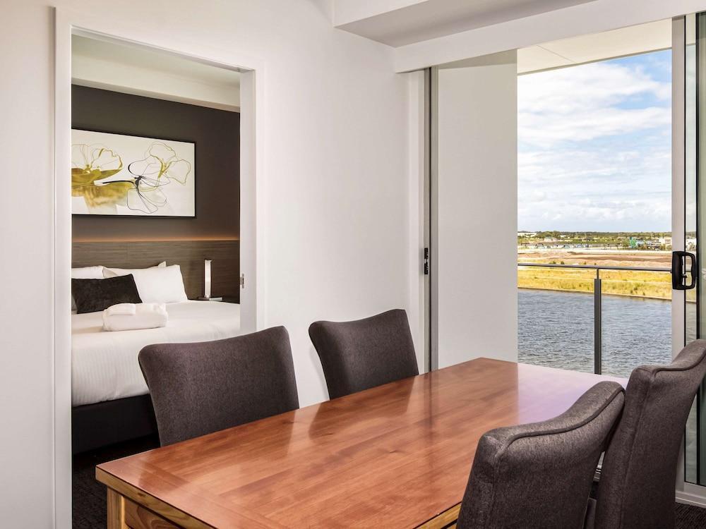 Mercure Sunshine Coast Kawana Waters Eksteriør bilde